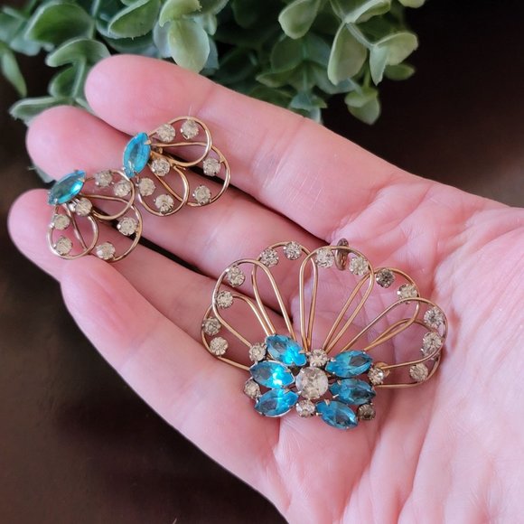 Vintage Signed Dorsons 1/20 12KT Gold Filled Rhinestone Demi Parure Pin Earrings - Picture 8 of 8